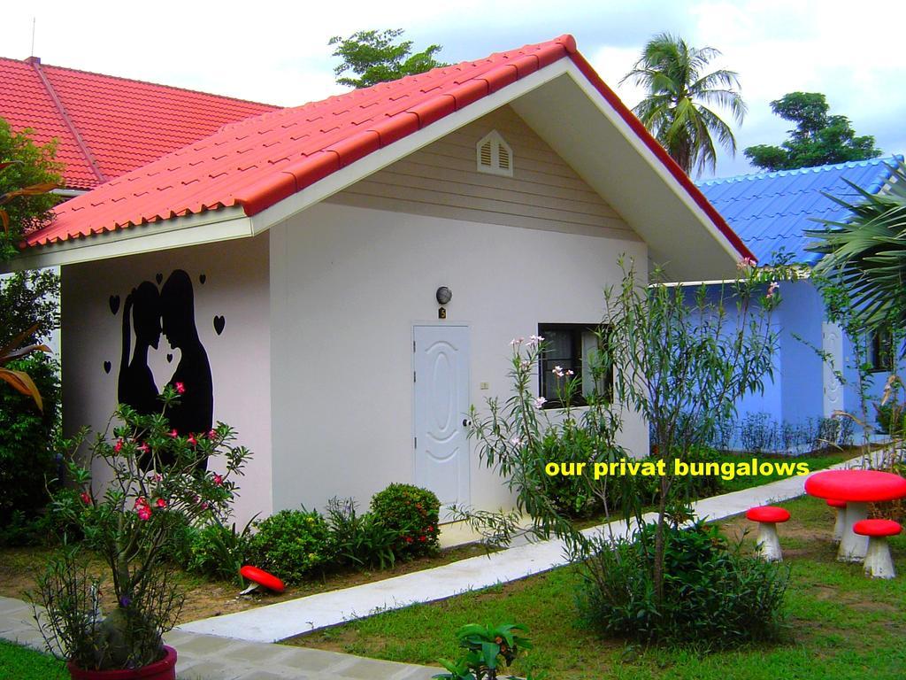 Mini-Golf **** & Resort Ubon Ratchathani Dış mekan fotoğraf